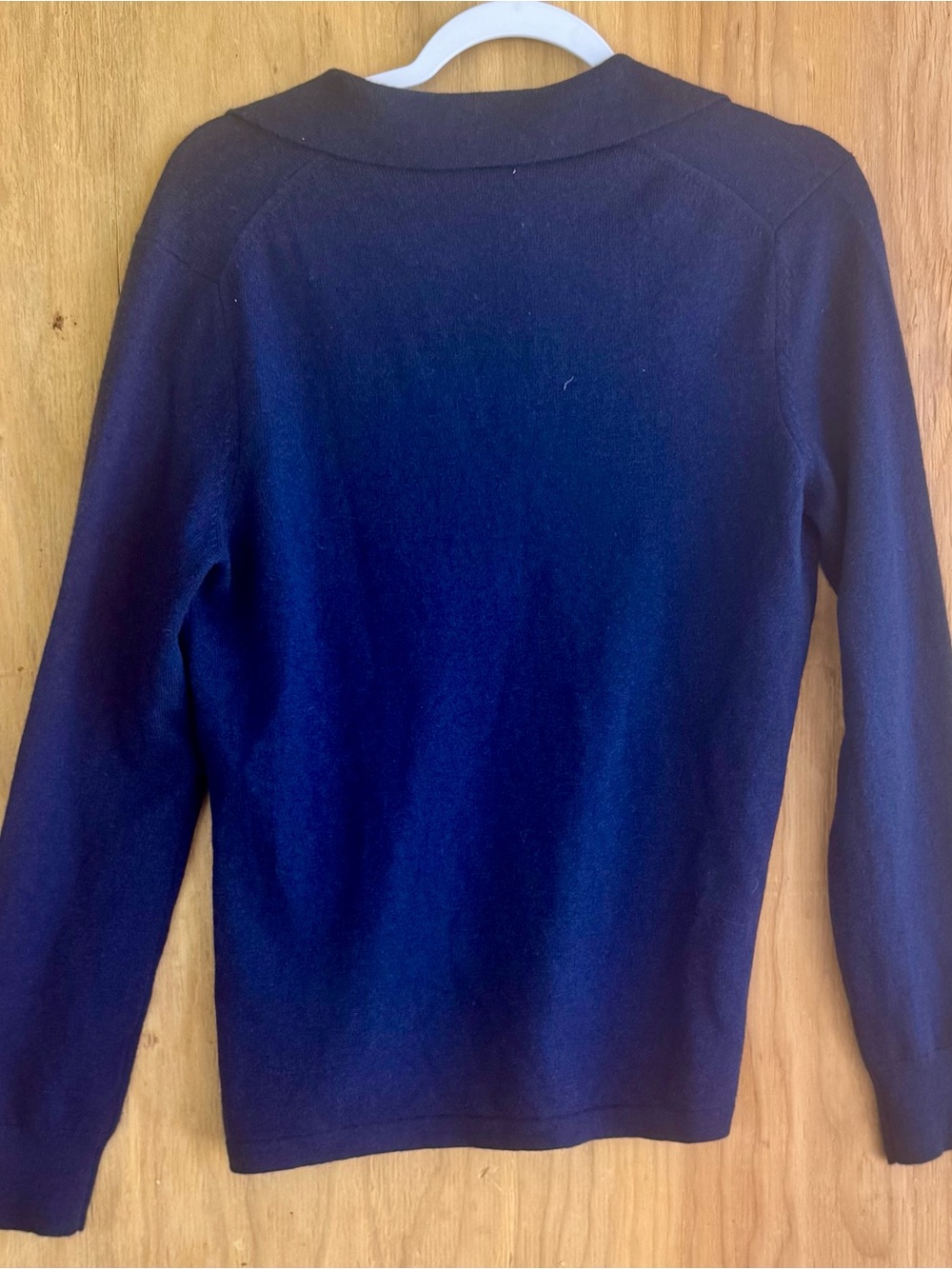 NWT J. McLaughlin Navy Merino Wool Blend Collared V-Neck Sweater Women’s Medium - Picture 5 of 6